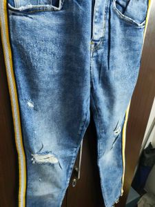 Zara Distressed Jeans