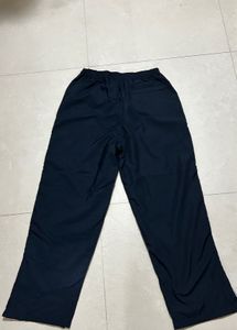 unisex vintage nike Track Pants (authentic)