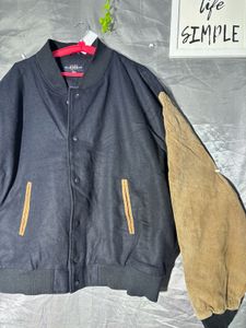 Stylish Men's Bomber Jacket