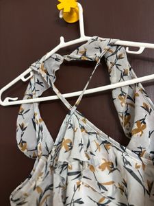 Missa More Back tie up Halter Neck Crop Top
