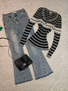 Y2K Striped Sweater (⁠ ⁠ꈍ⁠ᴗ⁠ꈍ⁠)(⁠✿⁠^⁠‿⁠^⁠)