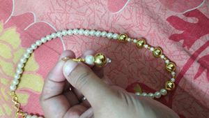 Pearl and Gold Necklace Set