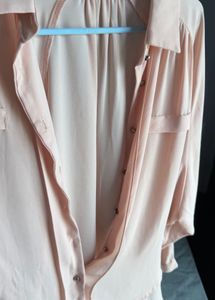 Chic Peachy Pink Button-Up Blouse