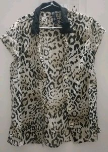No Defect.... Like New Animal Print Top