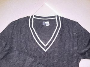 H&amp;M V-Neck Cable Knit Sweater