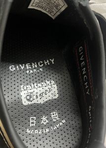 Onitsuka Tiger Black Sneakers *FIRST COPY*