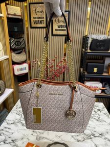 Michael Kors Hobo Bag