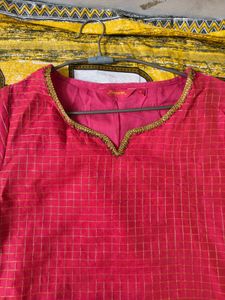 Elegant Red Rose Striped Kurta