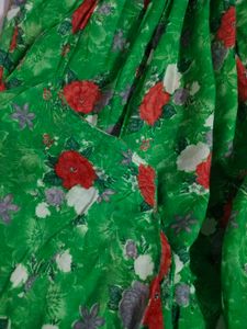 Green Rose Print Kurta Set (kurta+ Salwar Pant)