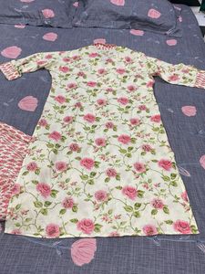 Floral Print Kurta and Pant Set
