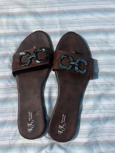 Stylish Brown Flat Sandals for Women