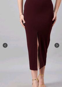 Chic Midi Skirt with Side Slit