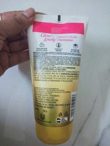 Glow &amp; Lovely Bright C Glo