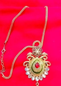 Exquisite Kundan Necklace Set