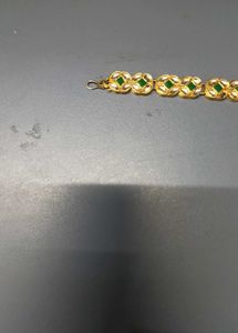 Stunning Kundan and Emerald Necklace Set