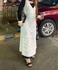 Elegant White Chikankari Kurta