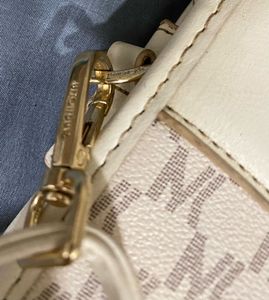 Dubai magnolia Handbag