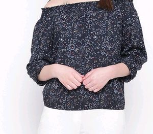 Rare Off Shoulder Top-S