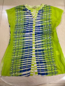 Stylish Women's shirt with Abstract Print