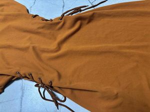 Chic Lace-Up Detail Midi Dress