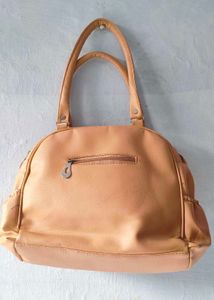 Stylish Tan Shoulder Bag