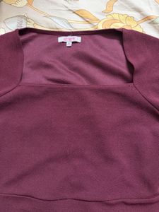 Chic Burgundy Square Neck Dress