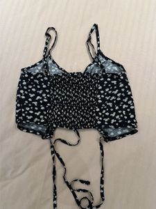 Floral Tie-Front Crop Top