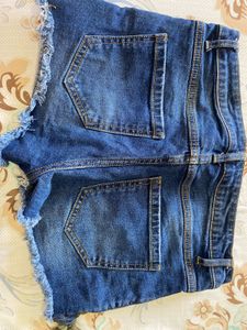 Stylish Denim Shorts with Lace-Up Detail