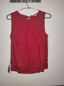 Levi's Girl sleeveless Top . New With Tag.