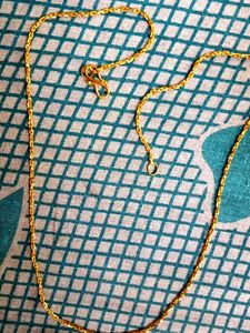 Elegant Gold Chain Necklace