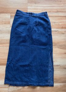 Dark Wash Denim Midi Skirt