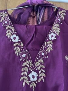 Elegant burgundy Embroidered Kurta Set