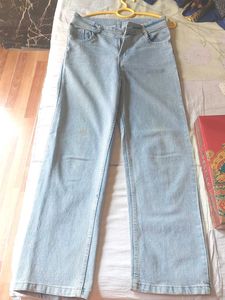 Straight Jeans
