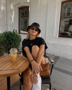 Black Bucket Hat 👒