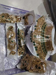 Stunning Gold & Green Bridal Jewellery Set
