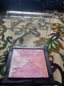 Blushes &amp; Highlighter