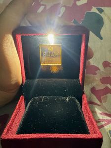 Earrings box
