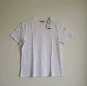 Shein Basic White T-Shirt