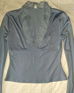 Elegant Blue Lace Robe