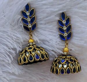 Exquisite Kundan Jhumka Earrings one pair
