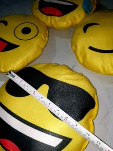 Cute Emoji Cushions (Set of 4)