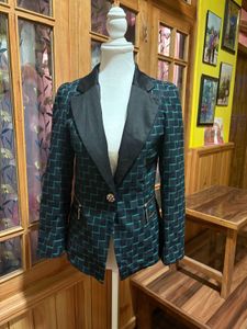 Stylish Women's Blazer