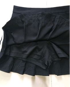 Tennis skirt with shorts