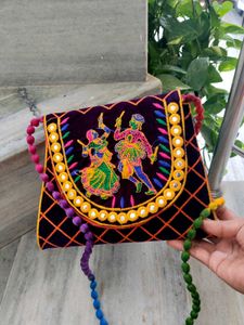 Garba Pattern Vintage Embroidered Velvet Clutch,