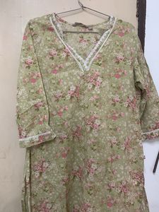 Floral Print Kurta with Lace Trim