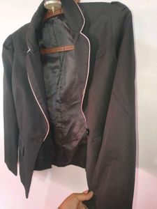 Chic Black Blazer with Pink Trim
