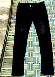 Women's Black Skinny Jeans