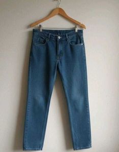 Light Wash Jogger Jeans