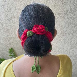 Red Rose Crochet Hair Bun gajra