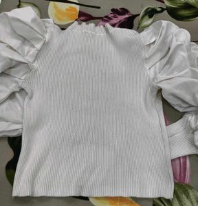 Elegant White Ribbed Top 🤍